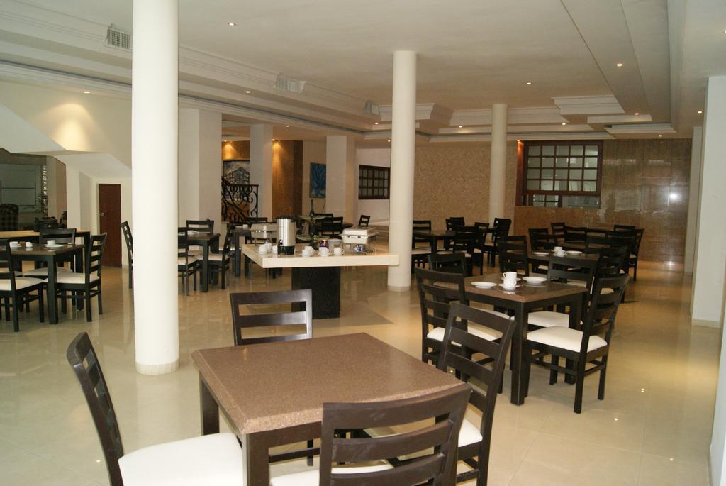 Savoy Express Hotel Torreón Exterior foto