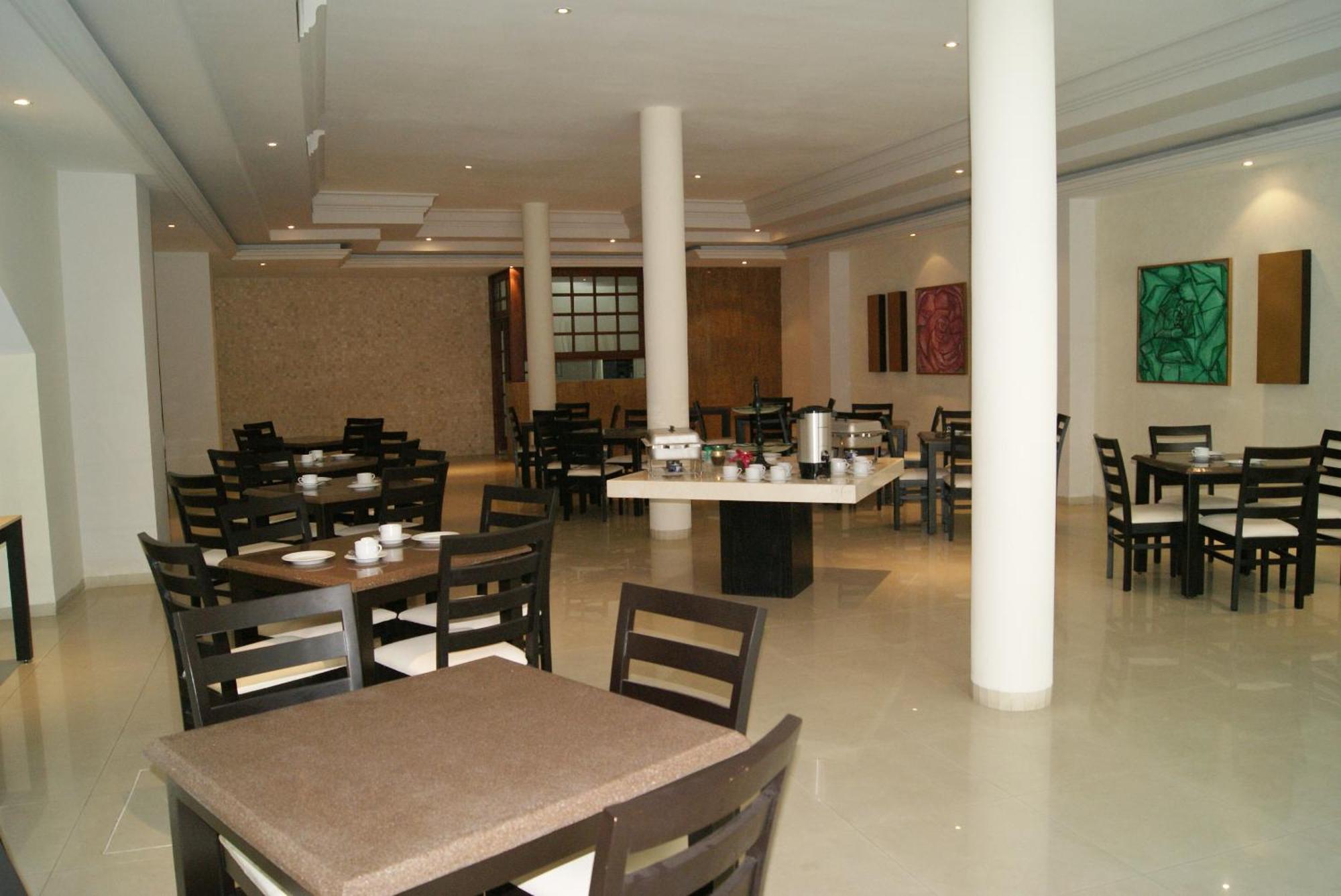 Savoy Express Hotel Torreón Exterior foto