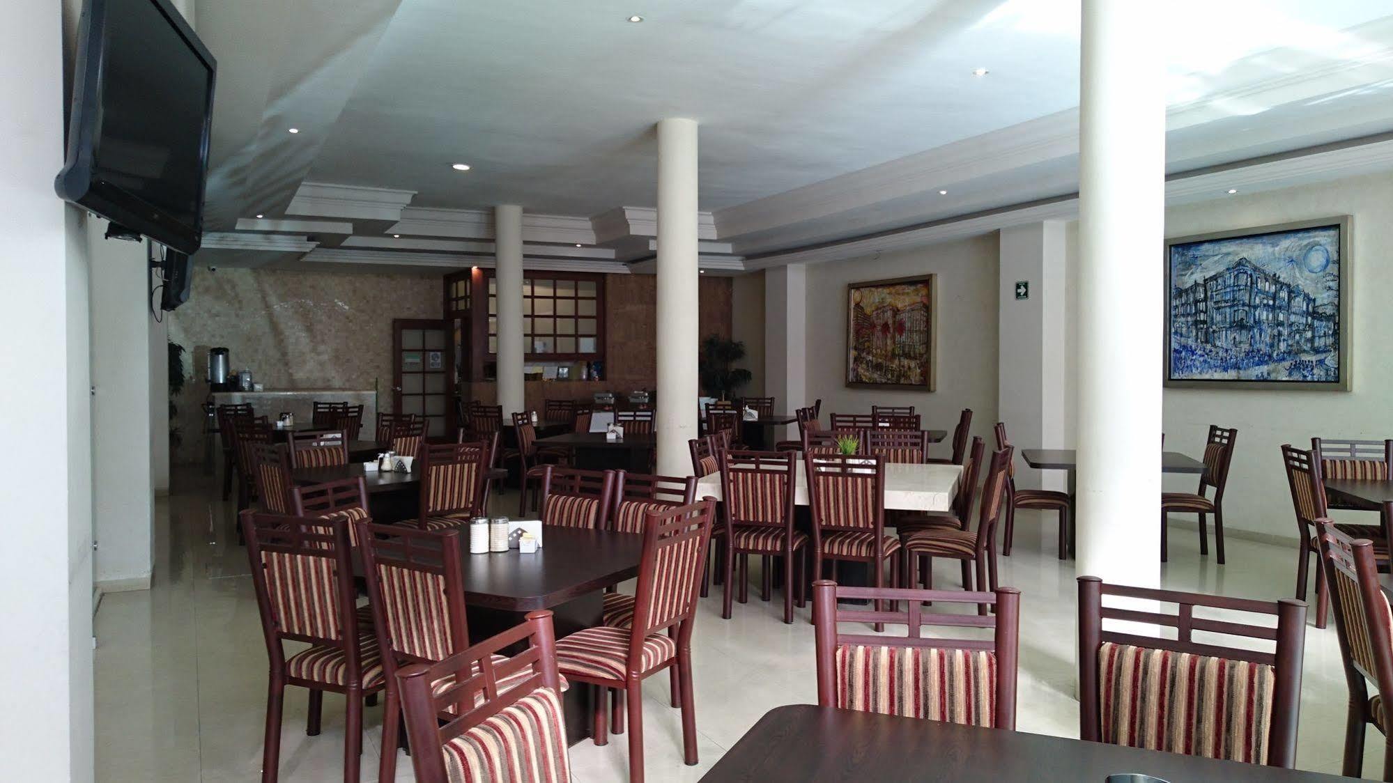 Savoy Express Hotel Torreón Exterior foto